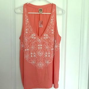 NWT Anne Klein V-neck tank top